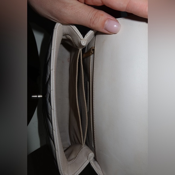 Off-white Top Handle Chanel Chevron Bag *rare* - Picture 8 of 10